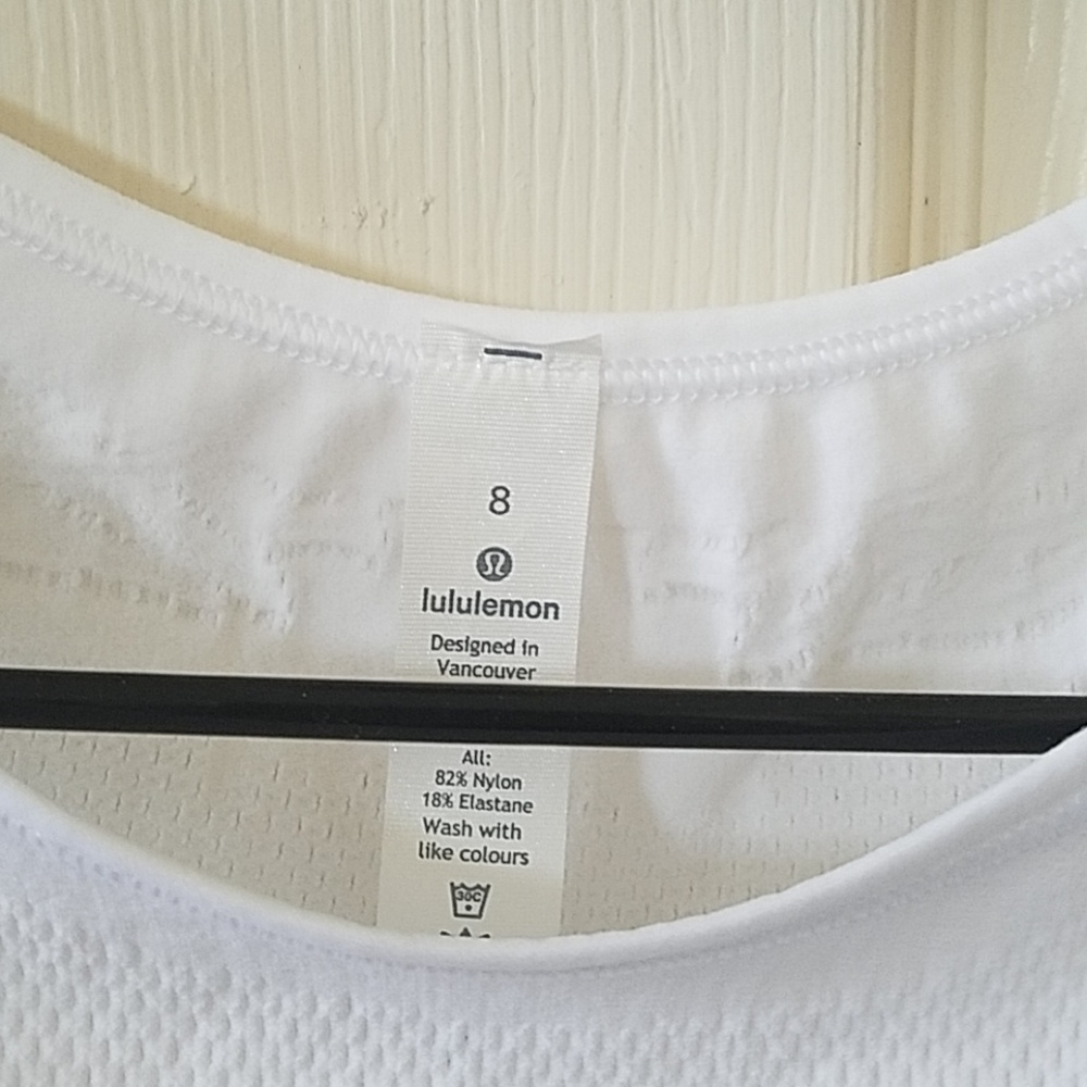 ❌FINAL PRICE! Lululemon Reveal Paisley Crop Top - Picture 5 of 8